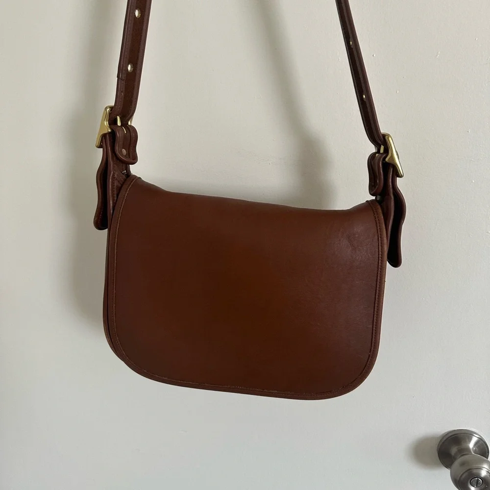 Old Vintage Coach Brown Leather Shoulder Bag with Adjustable Straps - Picture 10 of 10